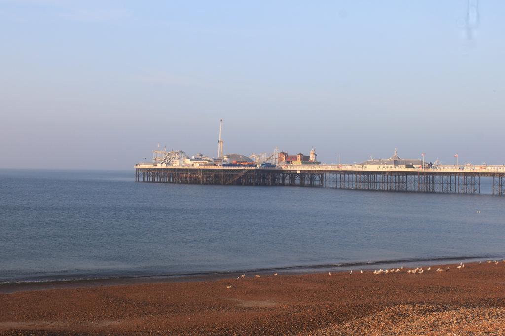 Limehouse 3* Hove